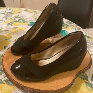 Kenneth Cole Reaction Shoes | Kenneth Cole Reaction Wedges | Color: Black | Size: 6.5 | Pm-36729399's Closet